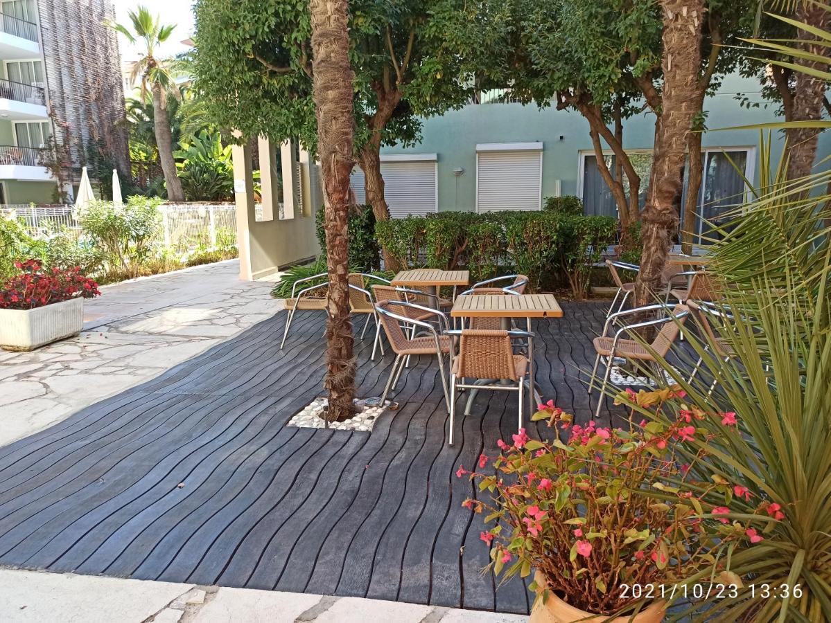 Rooftop- jacuzzi - terrasse - parking Appartement Antibes Buitenkant foto